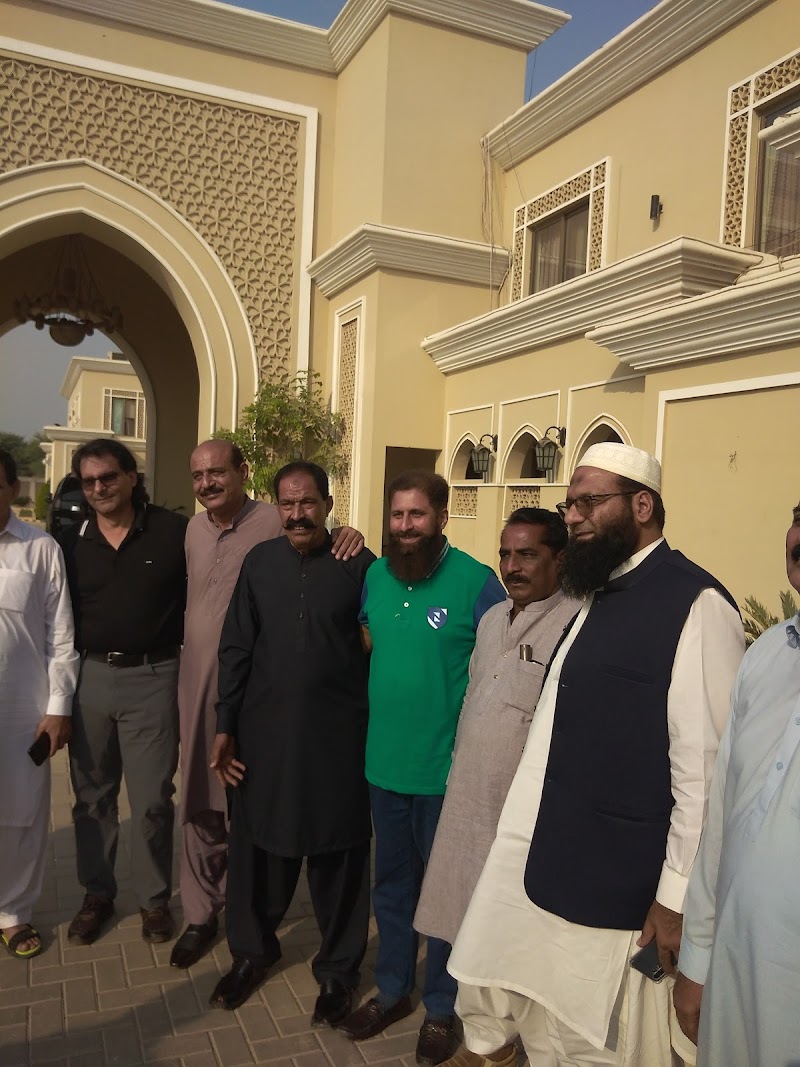 Save' n Save Cash & Carry One Unit Chowk Bahawalpur in Bahawalpur, Punjab