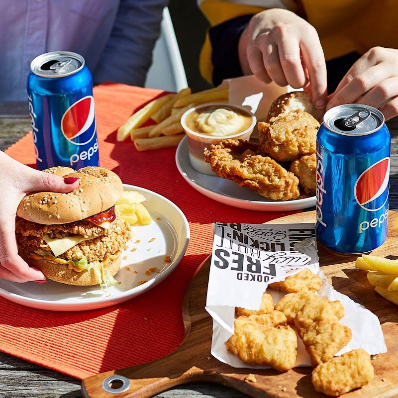 KFC - Gujranwala Trust Plaza in Gujranwala, Punjab