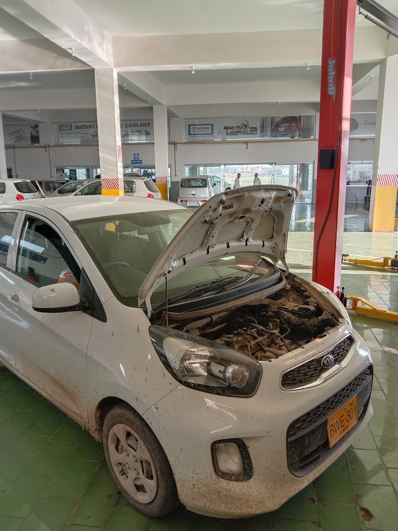 Suzuki Tando Allahyar Motors in Mīrpur Khās, Sindh