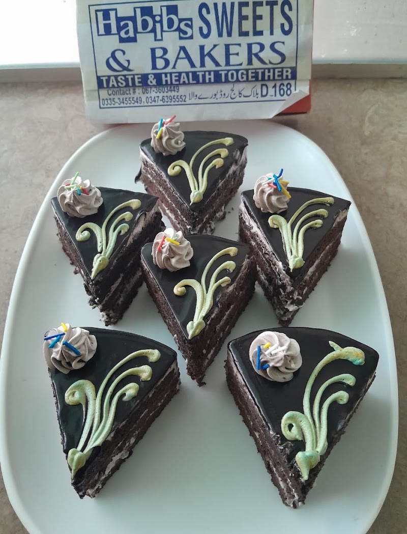 Habib Cakes & Sweets Burewala in Burewala, Punjab