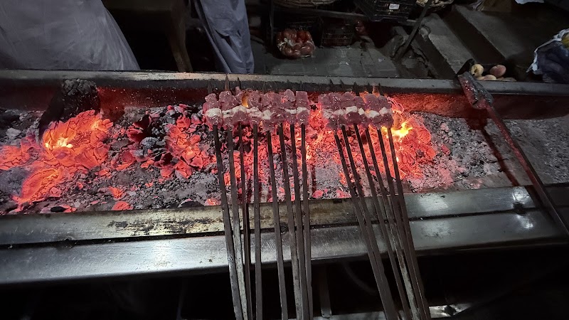 Asli Afghani Tikka Shop. Model Town, D Block, Mandir Market, Lahore. (BARBeCue/Restaurant/Afghan BarBeCue/Lahore) in Lahore, Punjab