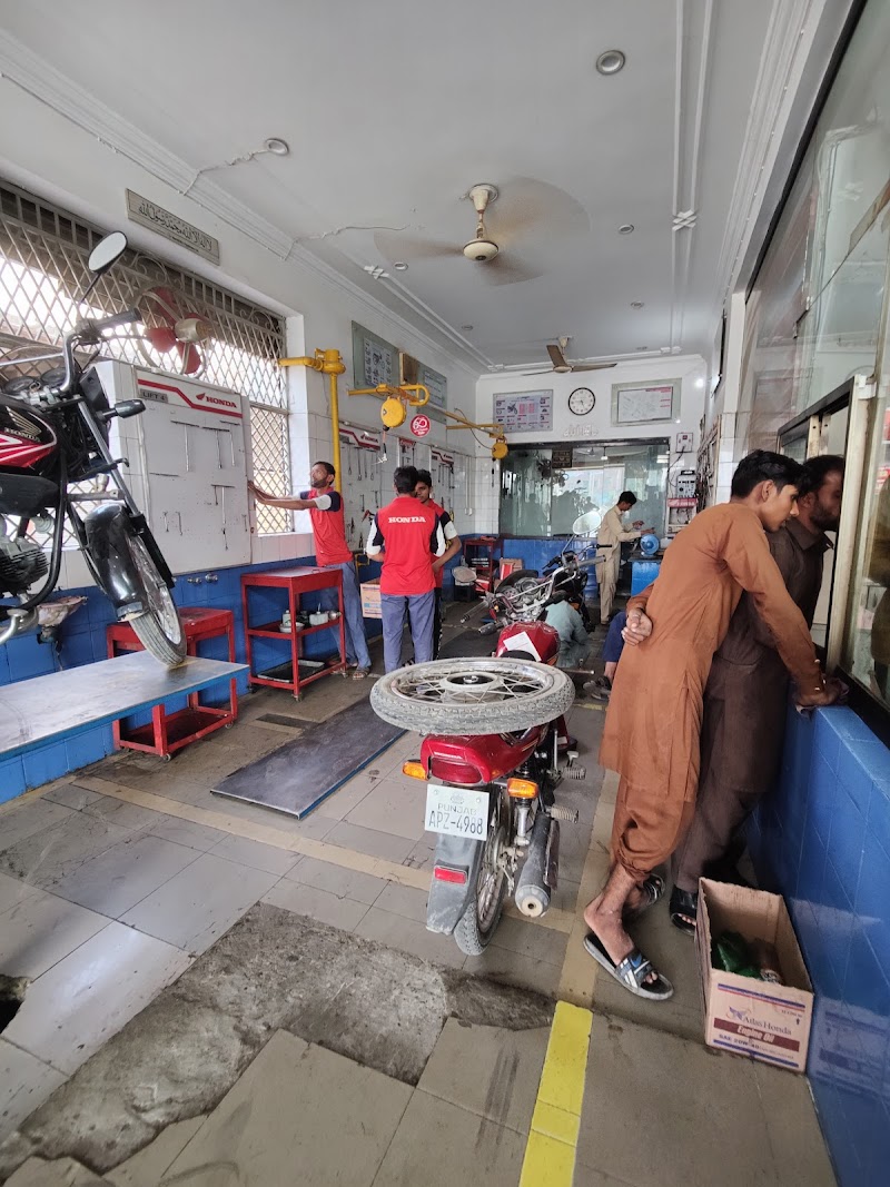 KABLI MOTORS (Authorized Honda Dealer) in Vehari, Punjab