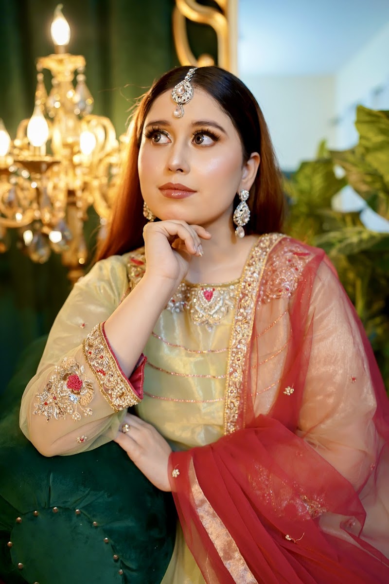 Esha's Makeup Studio in Bahawalpur, Punjab