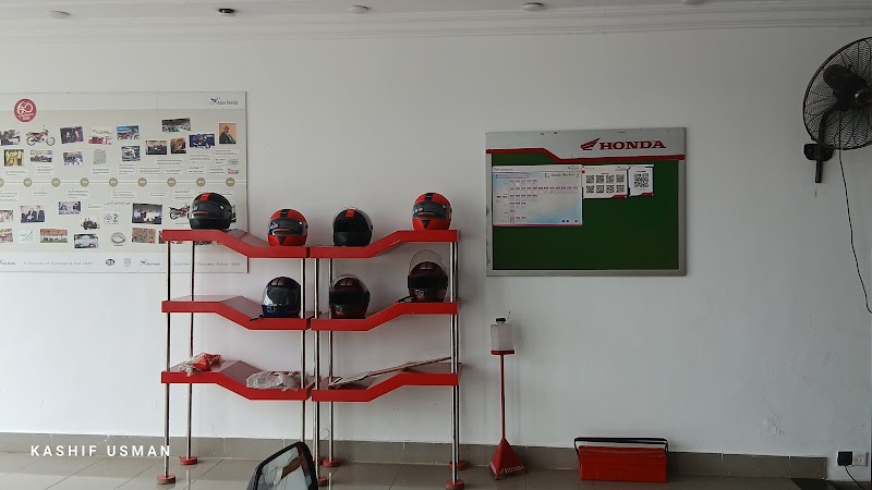 Honda Markaz in Muzaffargarh, Punjab