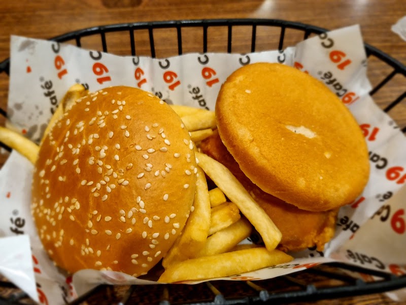 Dino's Grilled Burger in Kāmoke, Punjab