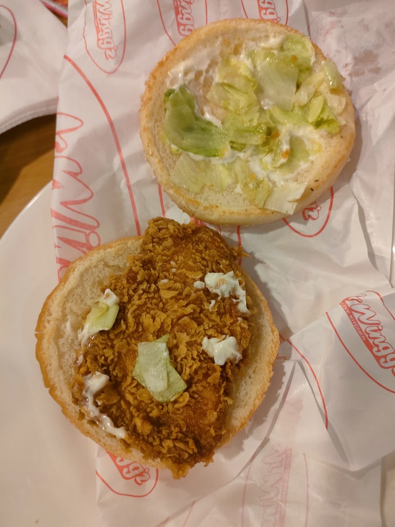 Mr.Wingg'z Mandi Bahadudin in Mandi Bahauddin, Punjab