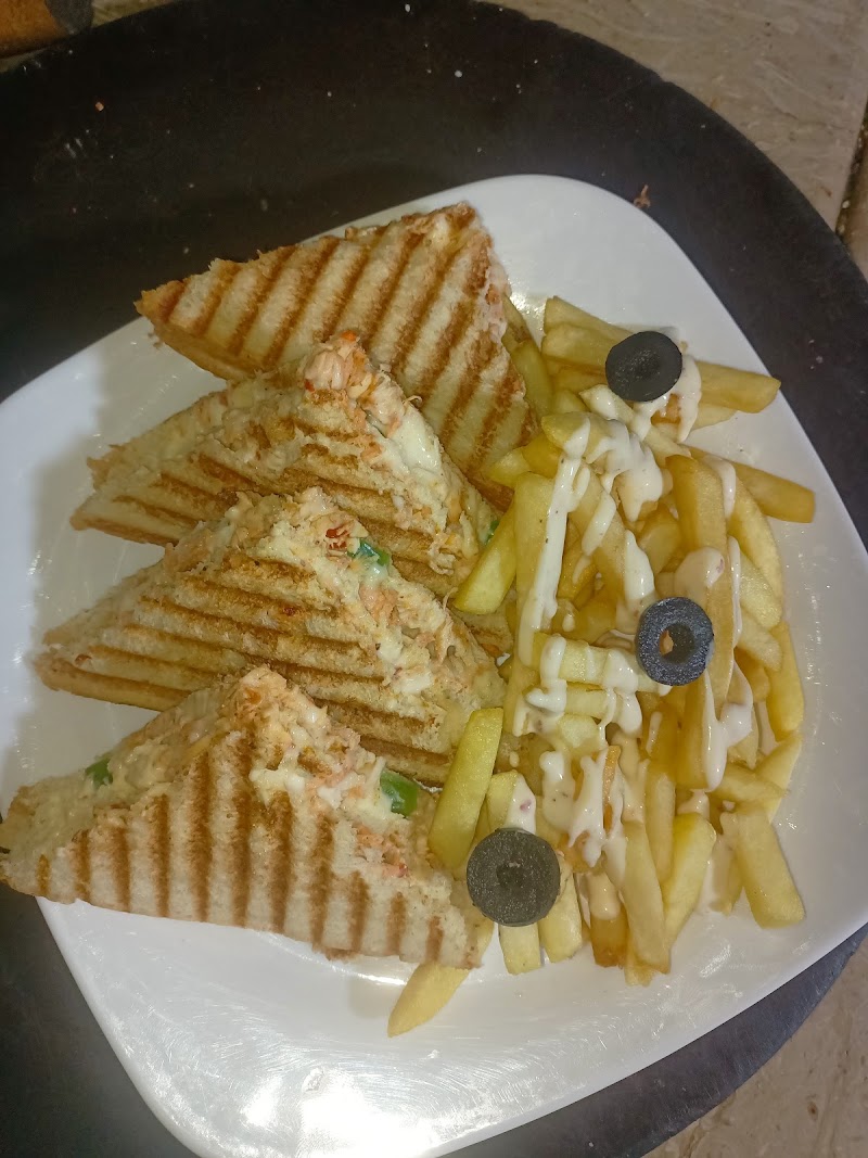 Hafiz Sweets & Bakers in Mandi Bahauddin, Punjab