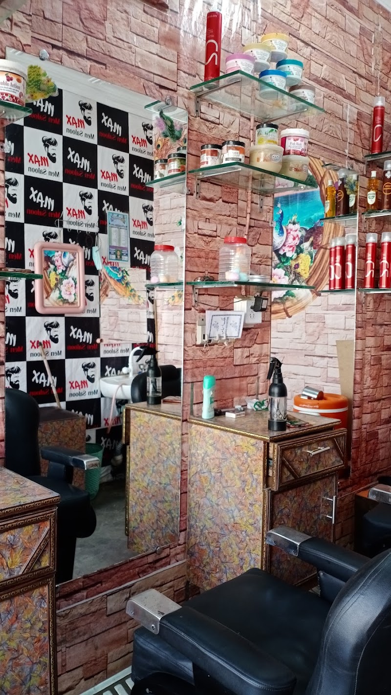 Max Men Saloon in Khanpur, Punjab