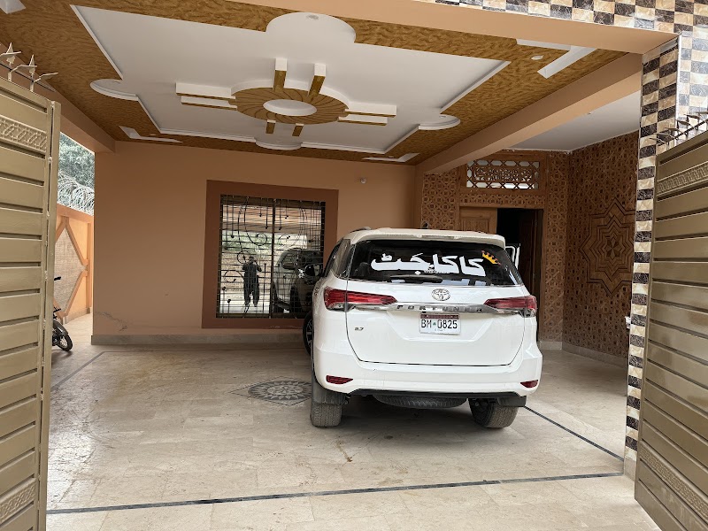 Suzuki DG Khan Motors (City Br.) in Dera Ghazi Khan, Punjab