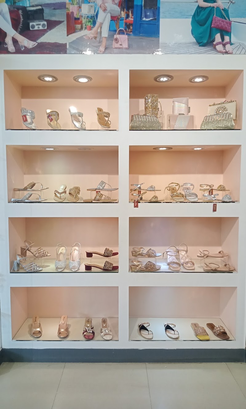 Borjan Shoes in Narowal, Punjab