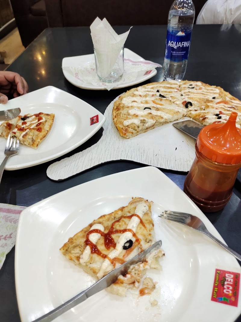 Delco Pizza - ڈیلکو پیزا in Mandi Bahauddin, Punjab