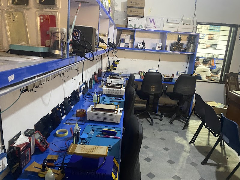 Links Mobile Repairing Institute in Gujranwala, Punjab