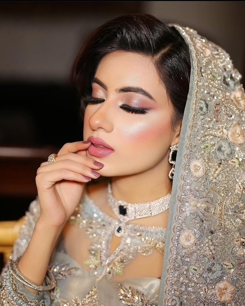 Nuh Talent & Modeling Agency in Lahore, Punjab