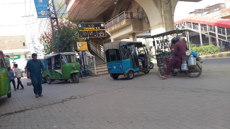 Vehari Chowk Metrobus Station in Multan, Punjab