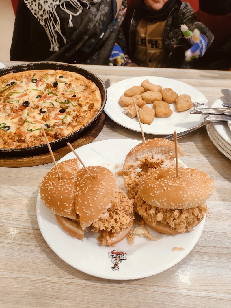 Pizza Bank Sheikhupura in Sheikhupura, Punjab