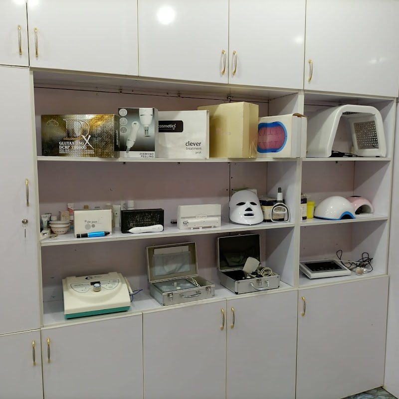 Faizan Skin, Laser & Hijama Clinic in Harīpur, Khyber Pakhtunkhwa