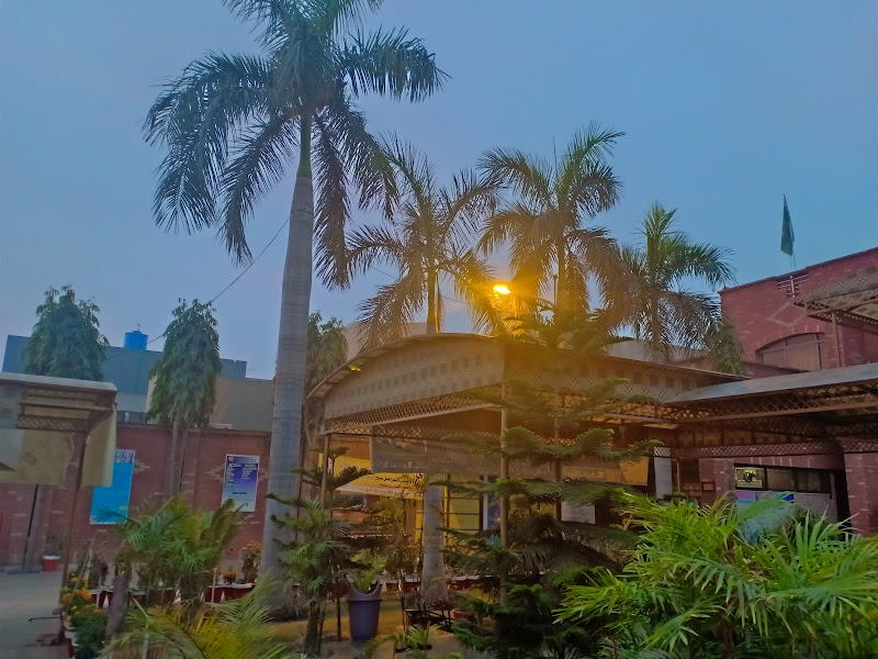 Khadija Poly Clinic and General Hospital in Sheikhupura, Punjab