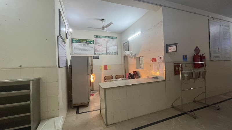 RAHIMI AMBULANCE DHQ in ٹوبہ ٹیک سنگھ, پنجاب