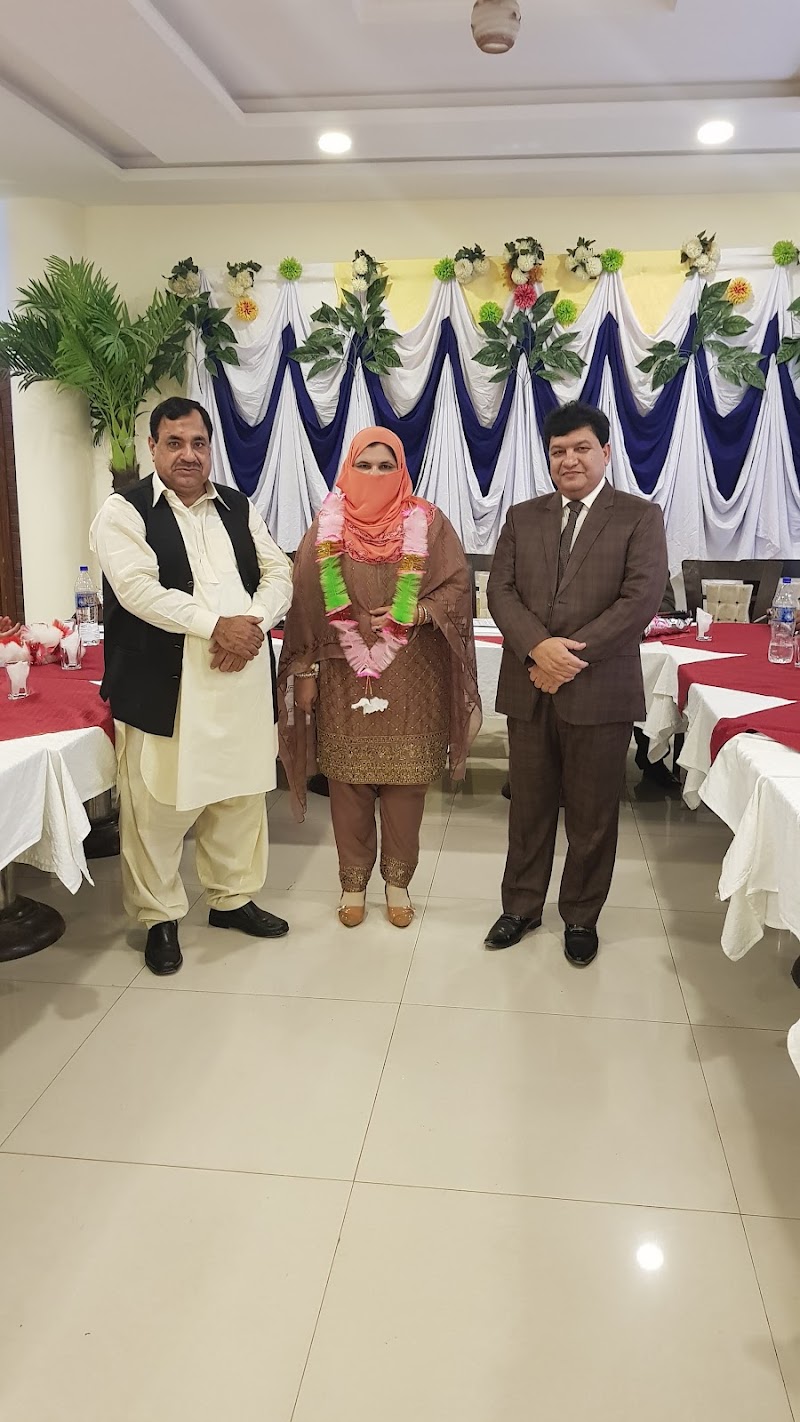 Grand City Restaurant And Banquet- Hotel One in Dera Ghazi Khan, Punjab
