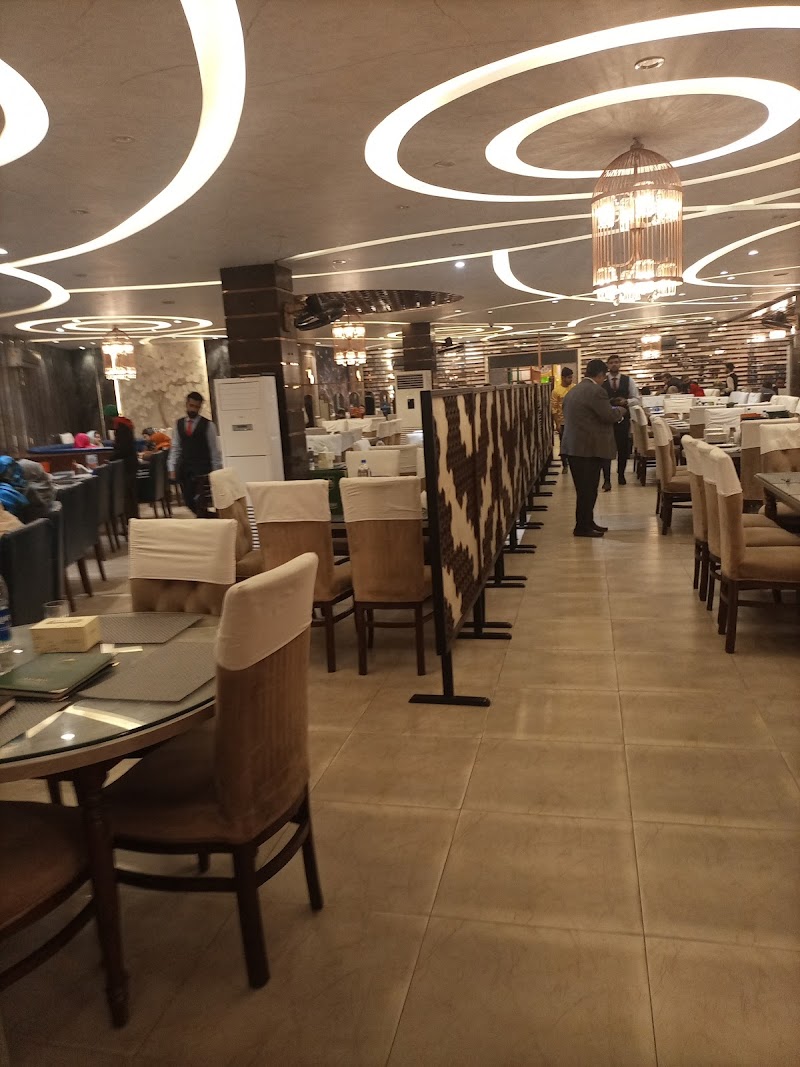 Allah Malak Family Restaurant in Sialkot, Punjab