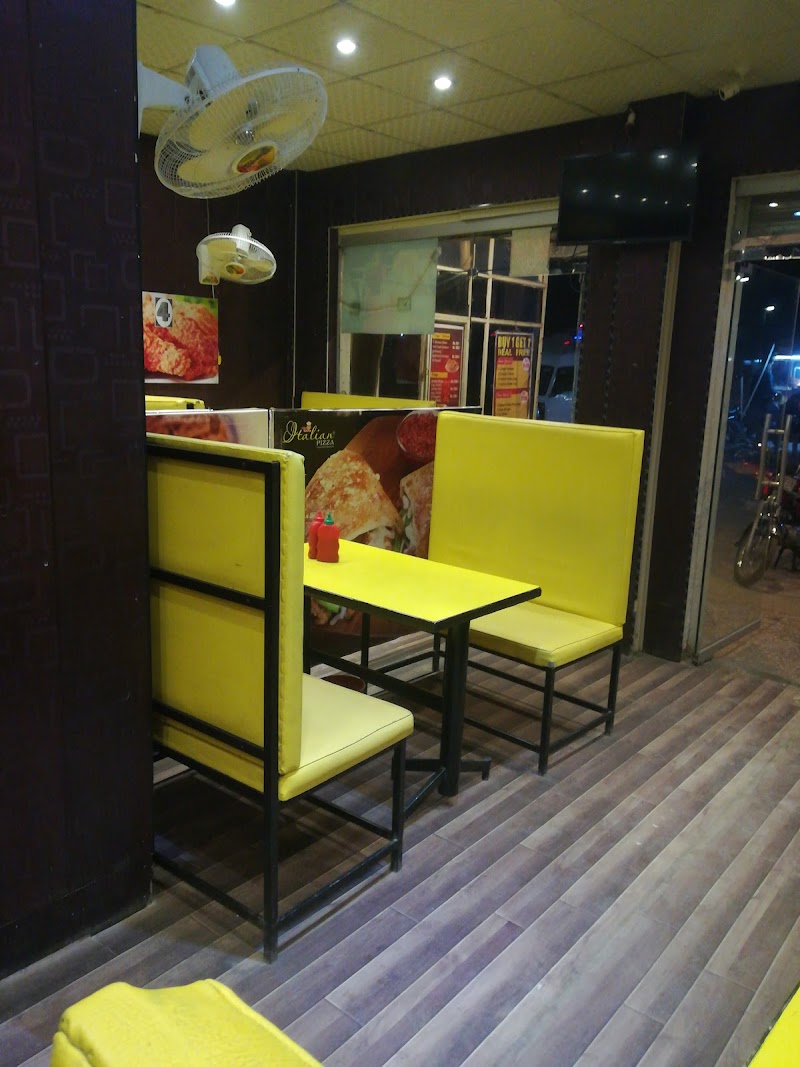 Italian Pizza in Wah, Punjab