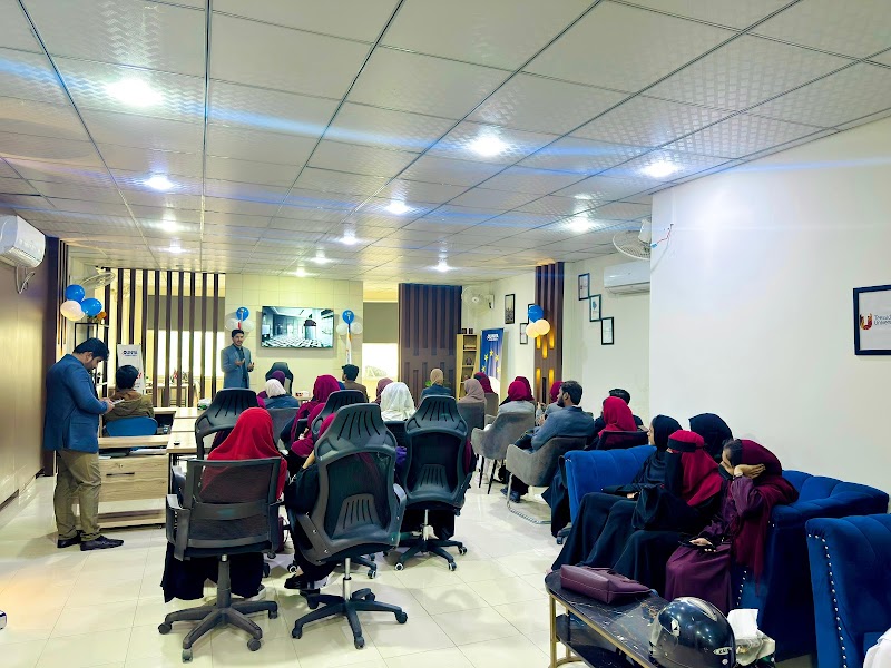 Dunya Consultants Mandi Bahauddin in Mandi Bahauddin, Punjab