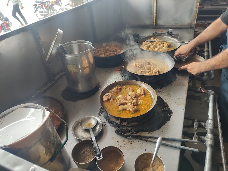 Manzil-e-Shauq Restaurant in Gujranwala, Punjab