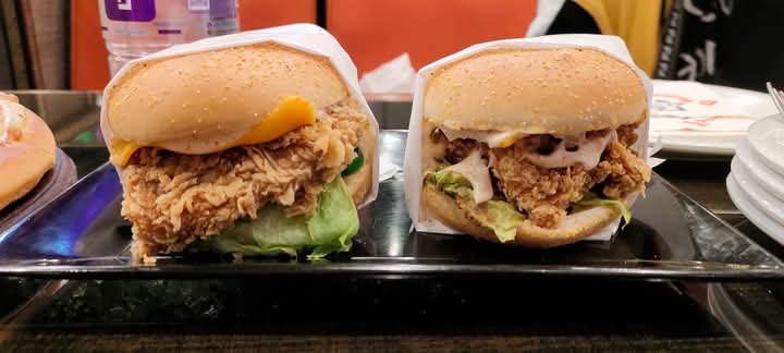 Pizzaneo Food Club - Near Gourmet Baker Zainab Mall usman commercial center Lodhran in Lodhrān, Punjab