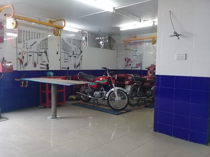 Atlas Honda bikes and parts Gujranwala in Gujranwala, Punjab
