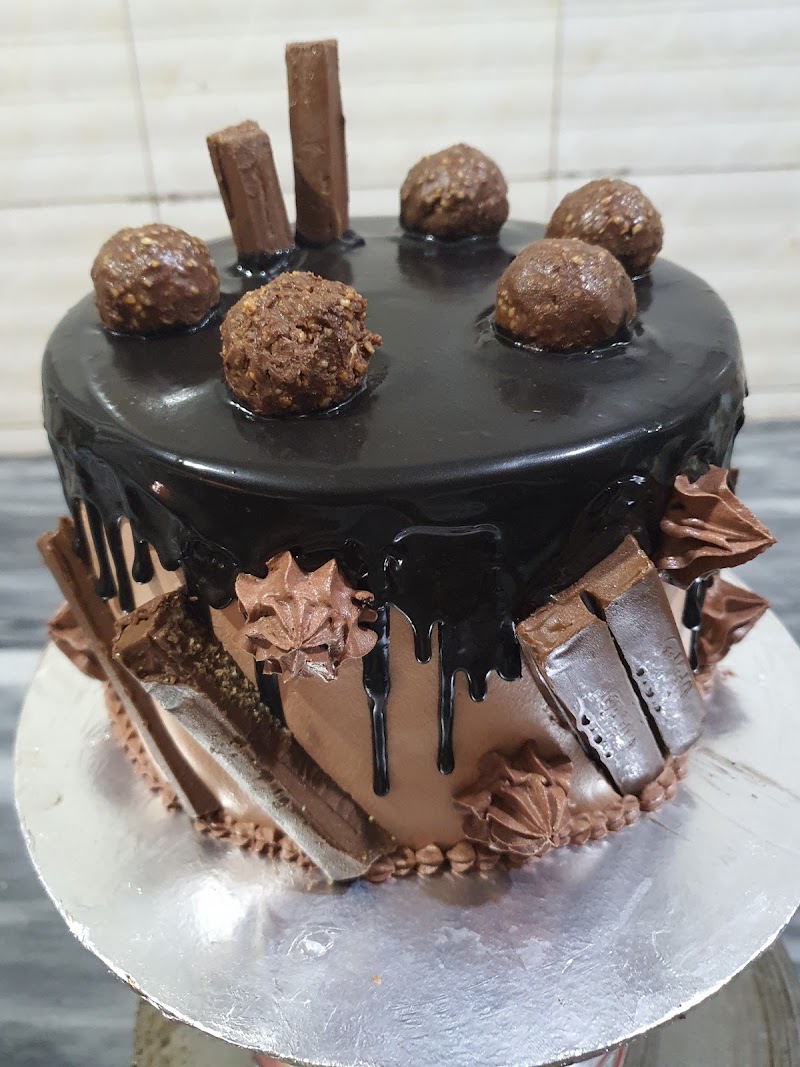 Seza Sweets and Bakers in Gojra, Punjab