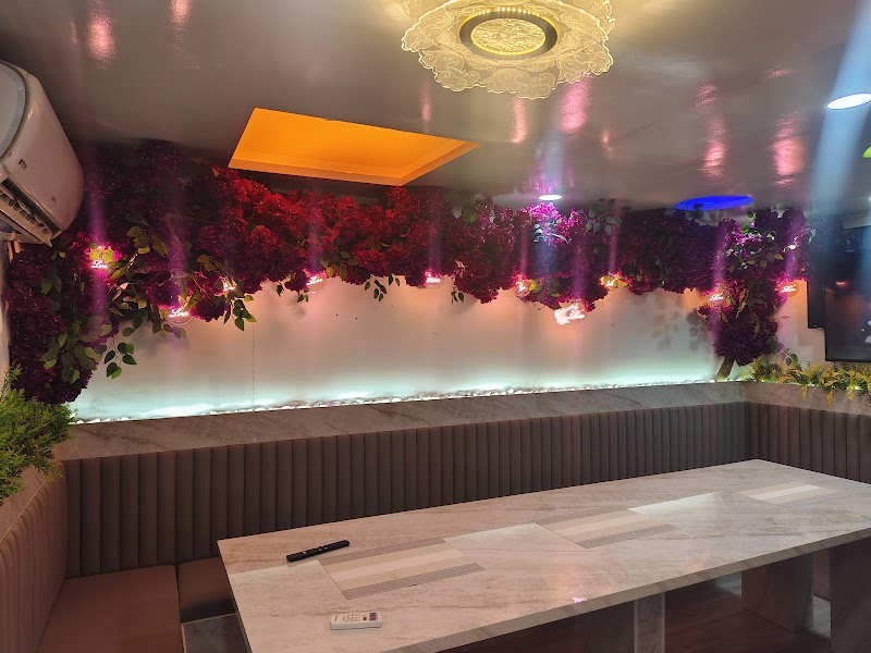 The Pizza Club in Phalia, Punjab