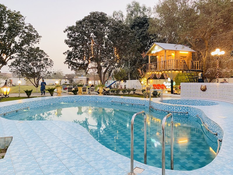 Sparrow hill farmhouse in Multan, Punjab