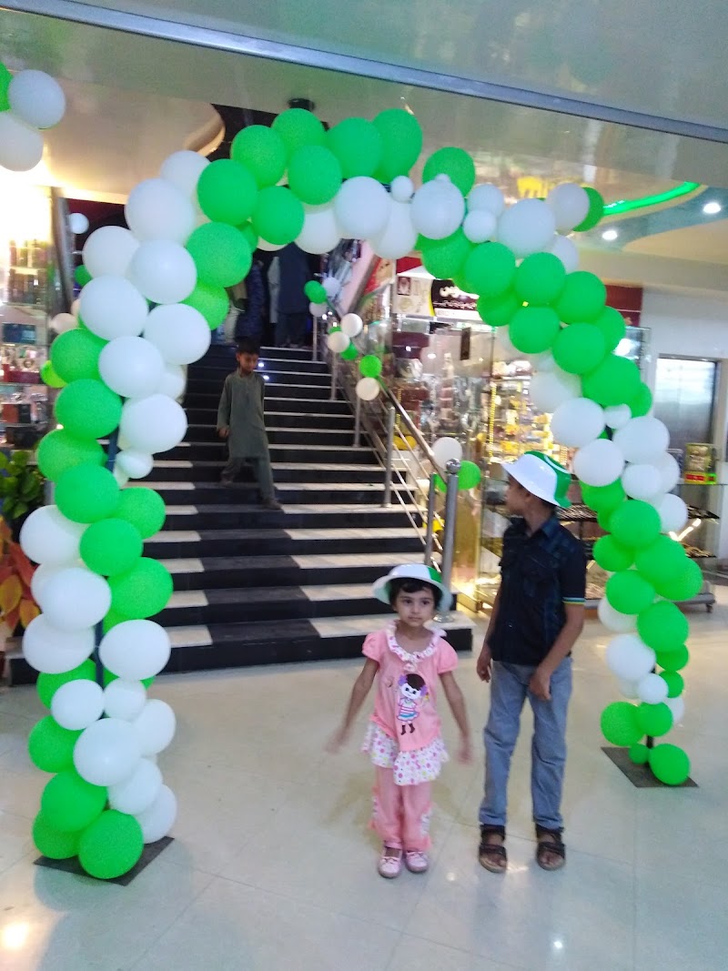 Al Madina Shopping Mall Kamra in Kamra Kalan, Punjab