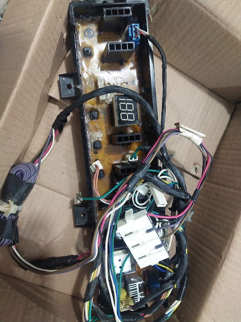 Dawlance Customer Service Centre in Sahiwal, Punjab