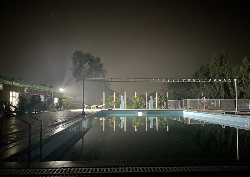 Splash Water Park Mandi Bahaudin in Mandi Bahauddin, Punjab