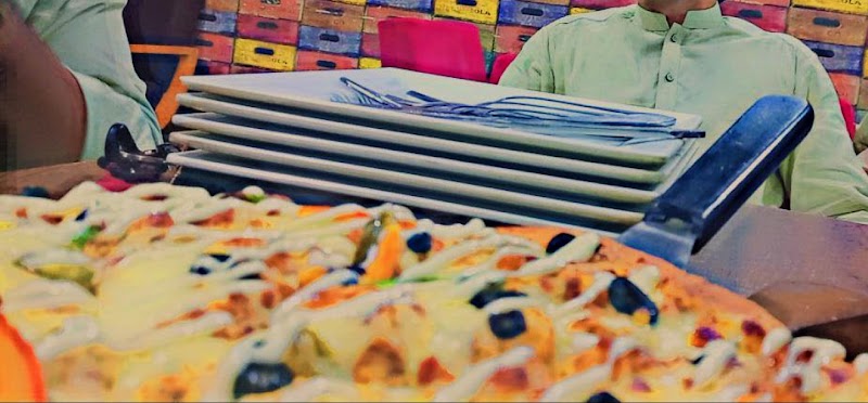 Mr Hungry in Kāmoke, Punjab