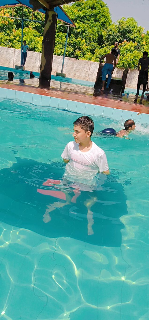 Rana Sher Khan Swimming Pool in ملتان, پنجاب