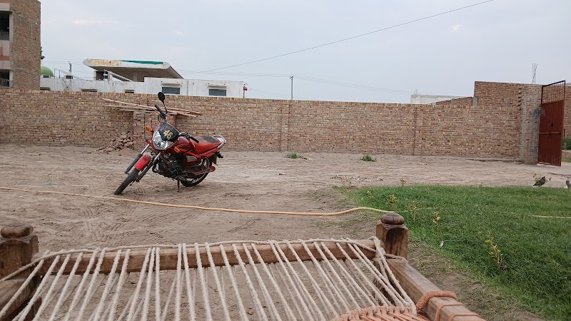 District Head Quarter Hospital in Lodhrān, Punjab