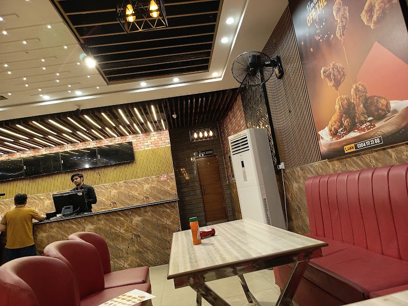 Pizza Bank Sheikhupura in Sheikhupura, Punjab