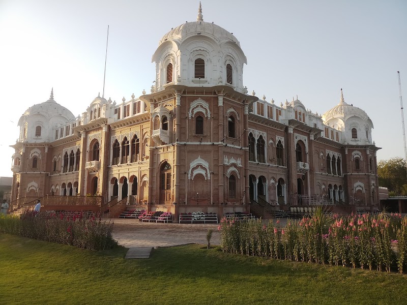 Suhail Rent A Car in Bahawalpur, Punjab