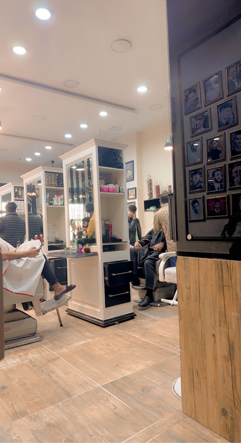 Best Hair Salon in Gujranwala, Punjab