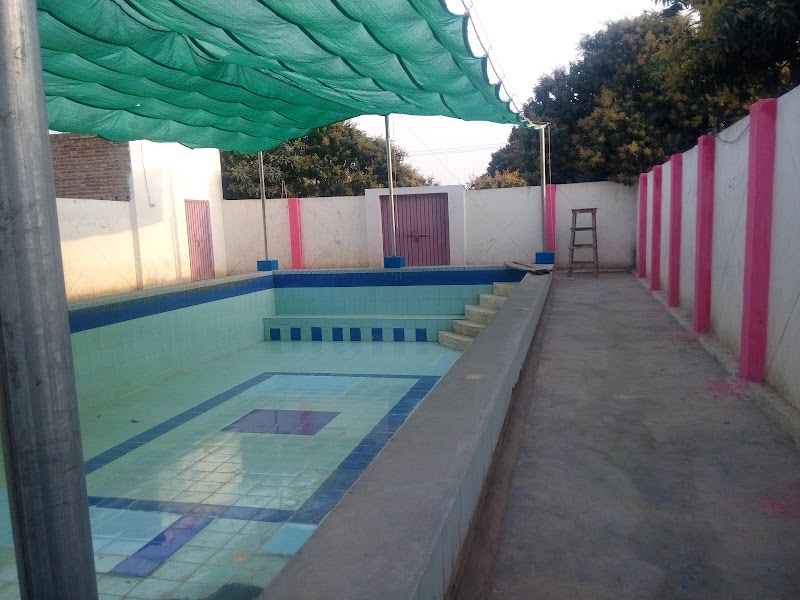 Rana Sher Khan Swimming Pool in ملتان, پنجاب