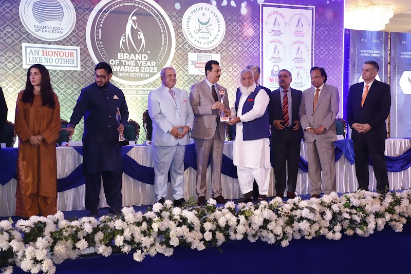 Risen - Kamoki in Kāmoke, Punjab