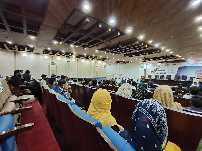 Faisalabad Chamber of Commerce and Industry in فیصل آباد, پنجاب