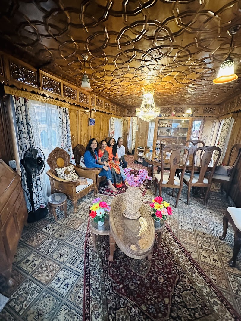 Akbar Group Of Heritage Houseboats