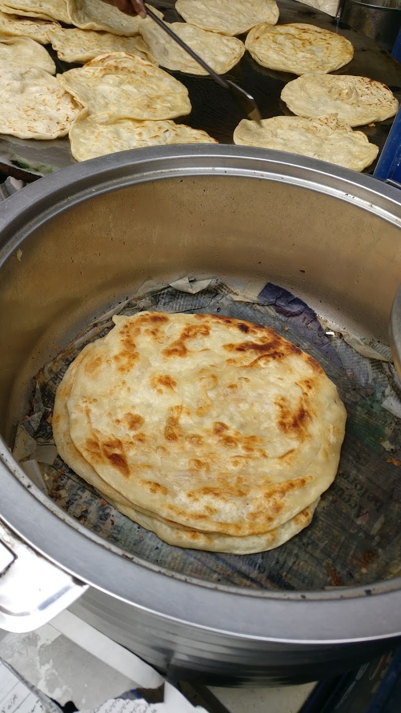 Baba Naseer Choley Wala in Bahawalpur, Punjab