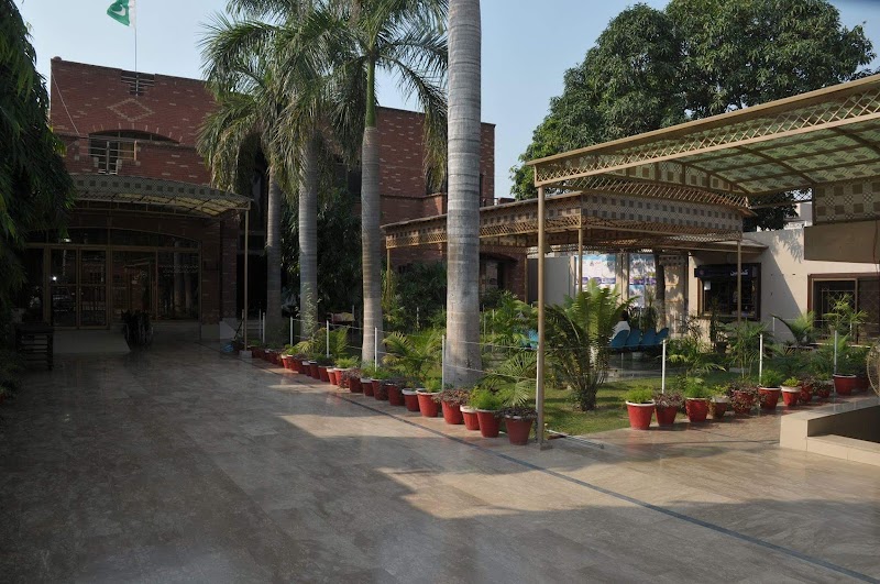 Khadija Poly Clinic and General Hospital in Sheikhupura, Punjab