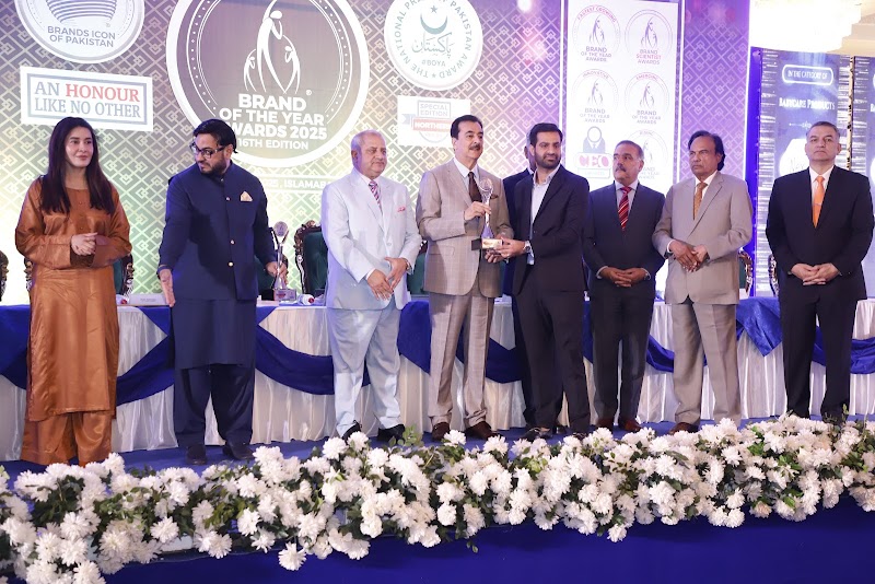 Risen - Kamoki in Kāmoke, Punjab