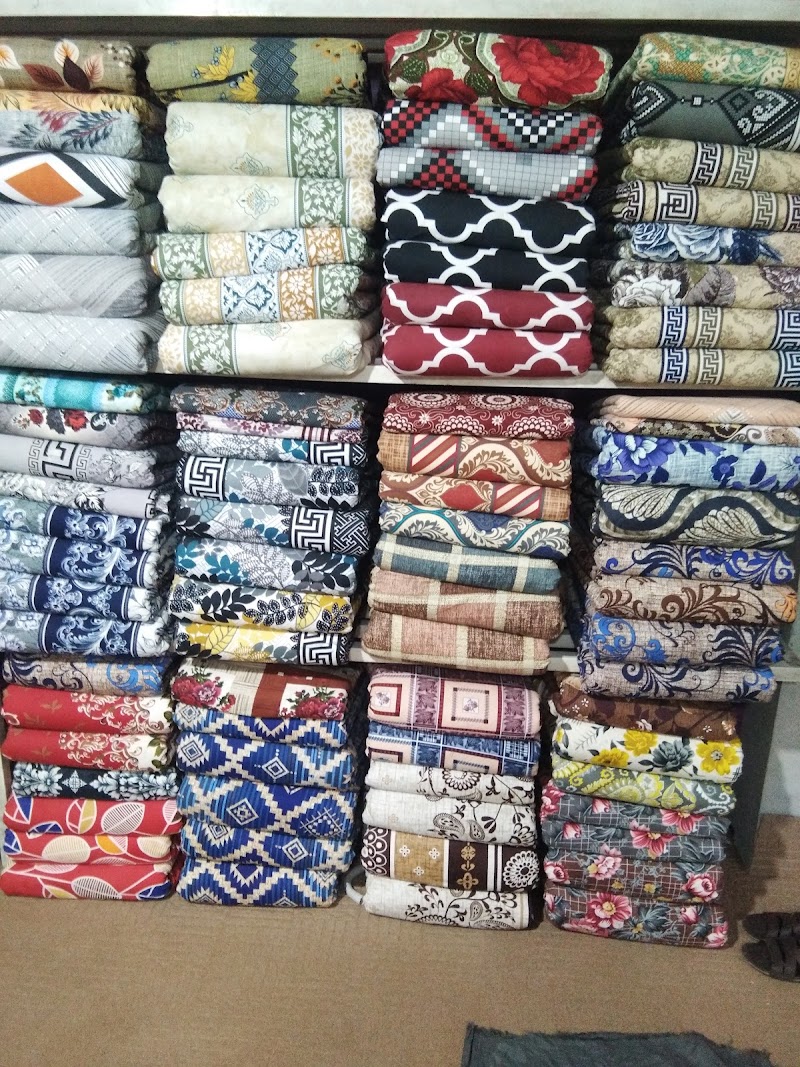 Diamond Textile Plaza in Faisalabad, Punjab