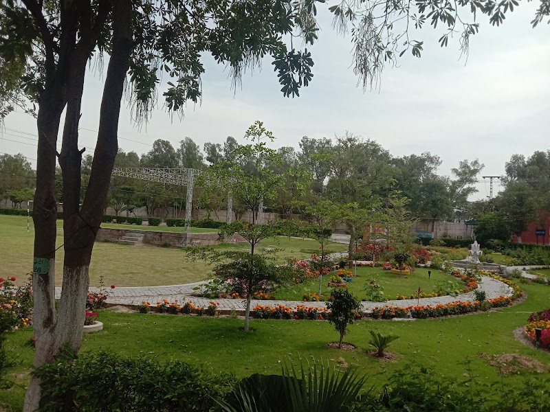 Chenab College, Chiniot in Chiniot, Punjab